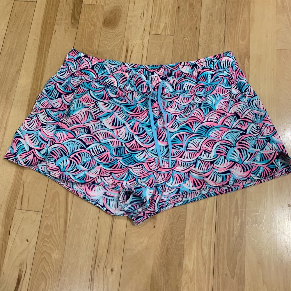 Lilly Pulitzer run around shorts medium